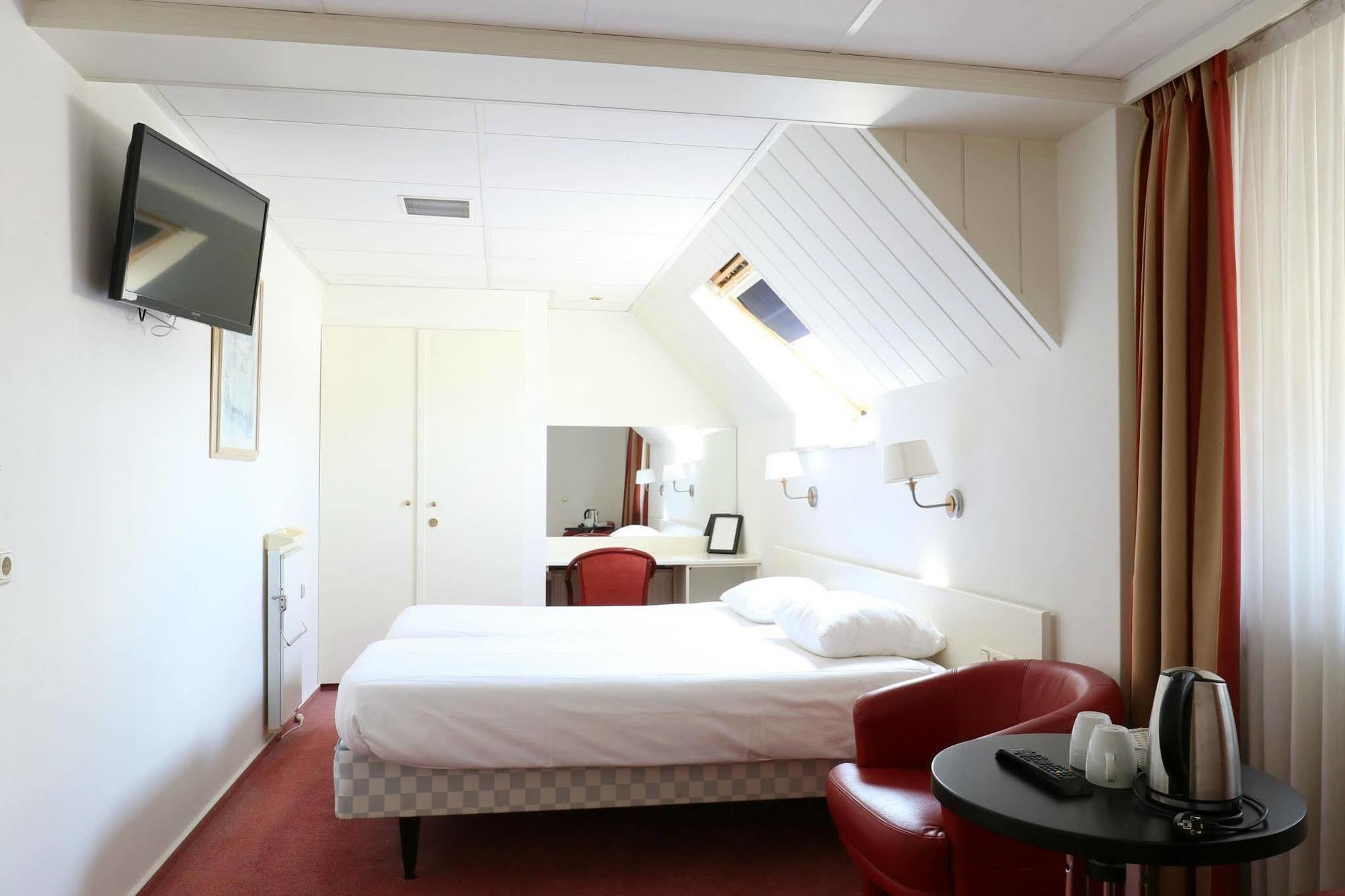 Js Hotel Epen Exterior foto