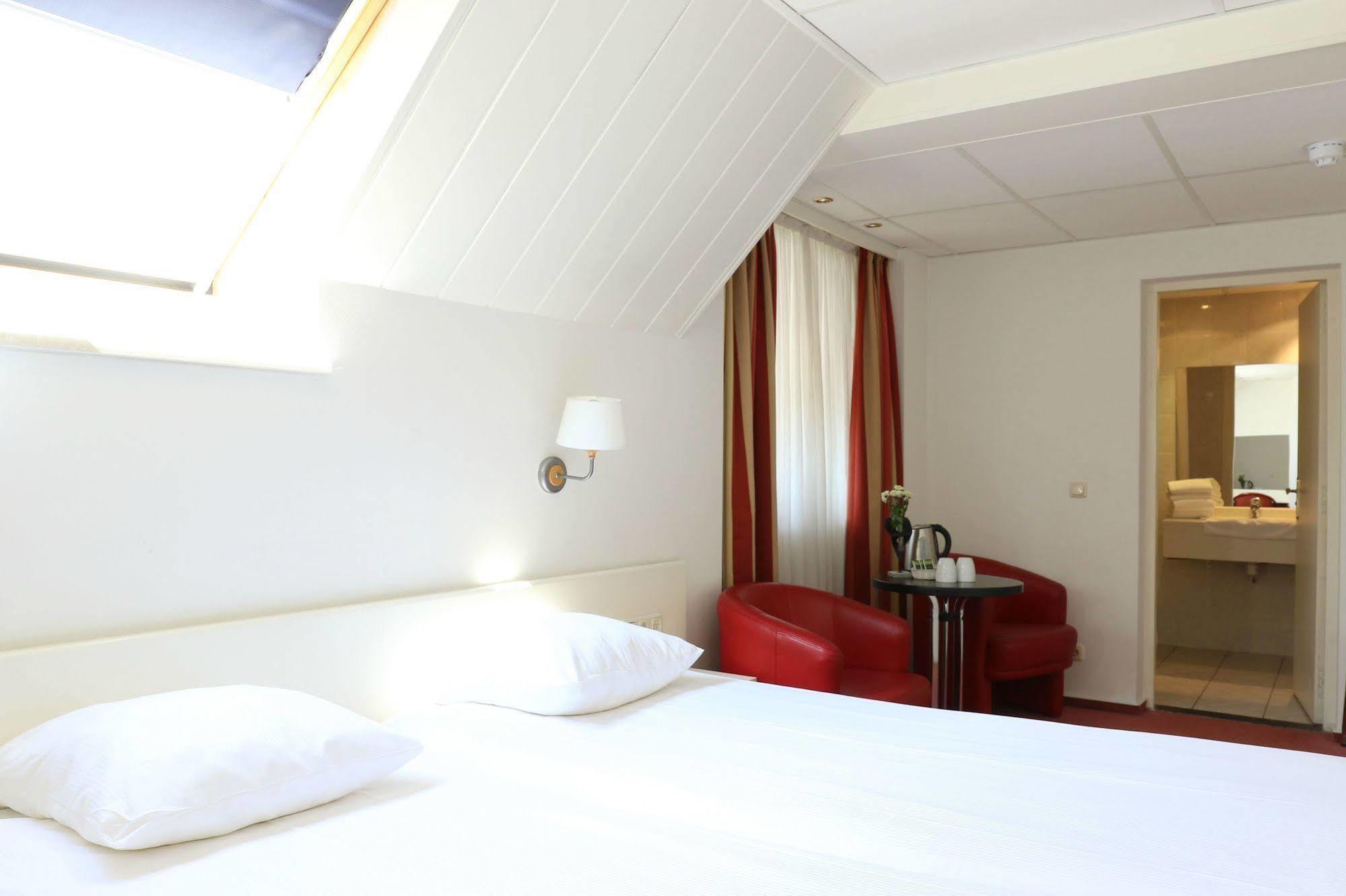 Js Hotel Epen Exterior foto